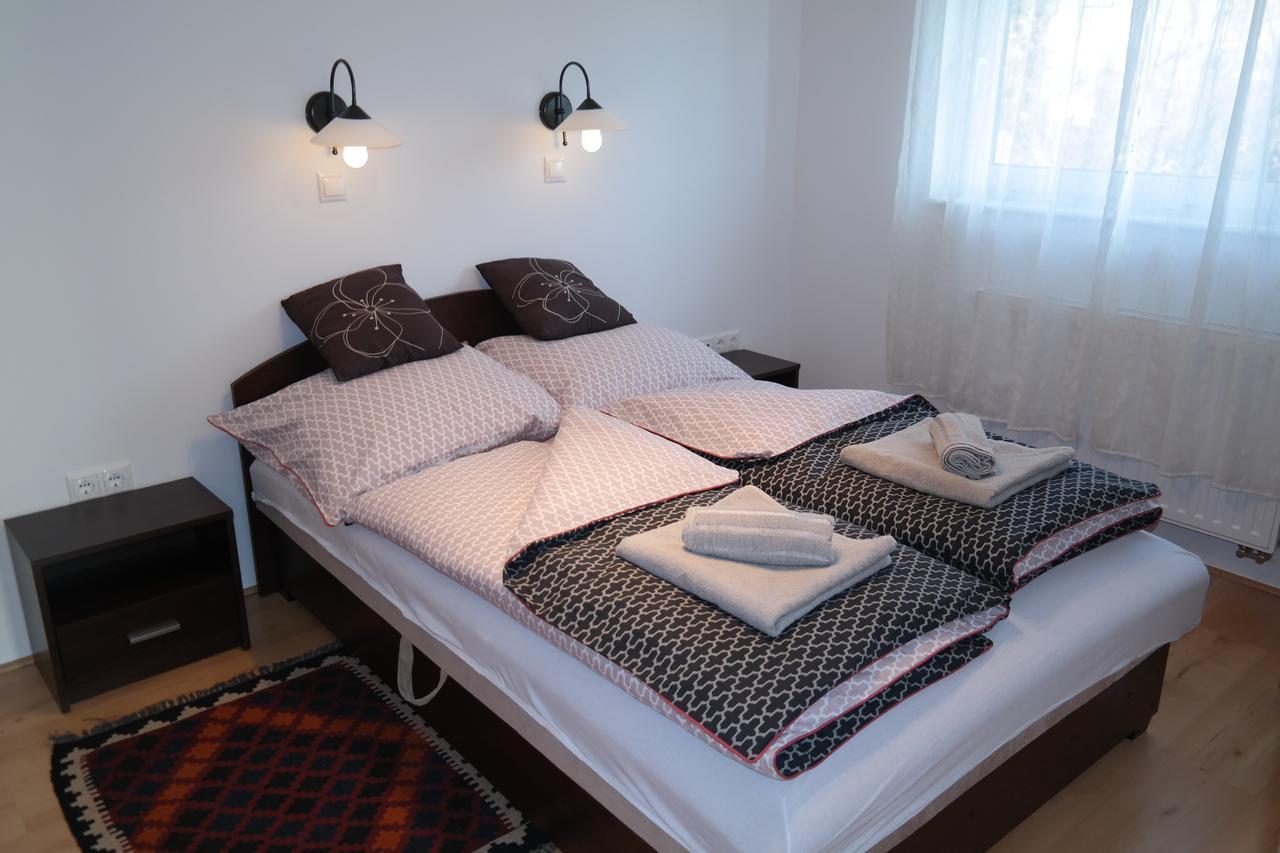 Aramis 3 Apartments Heviz Exterior photo